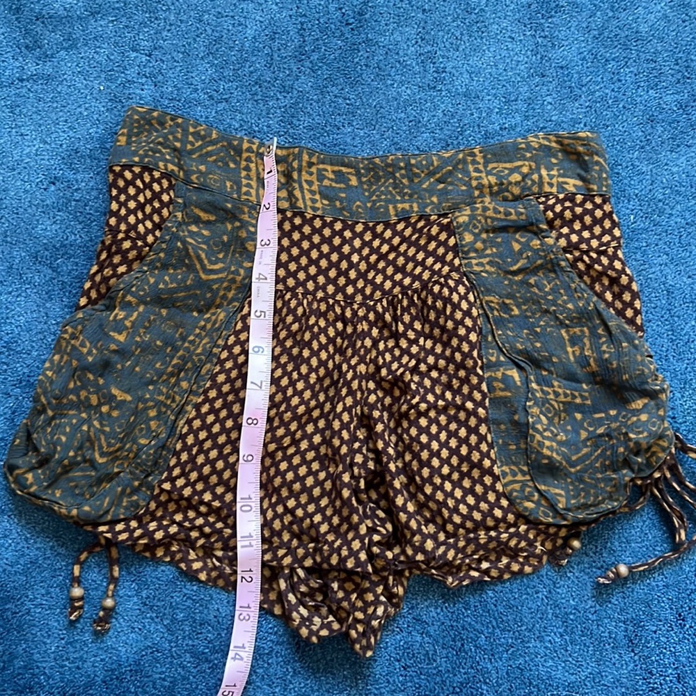 Free People shorts - Picture 9 of 9